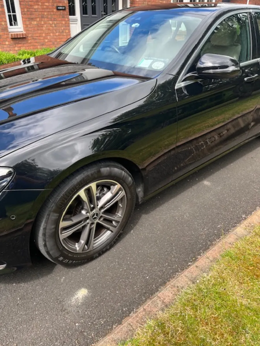 merceedes e 200 auto diesel - Image 2