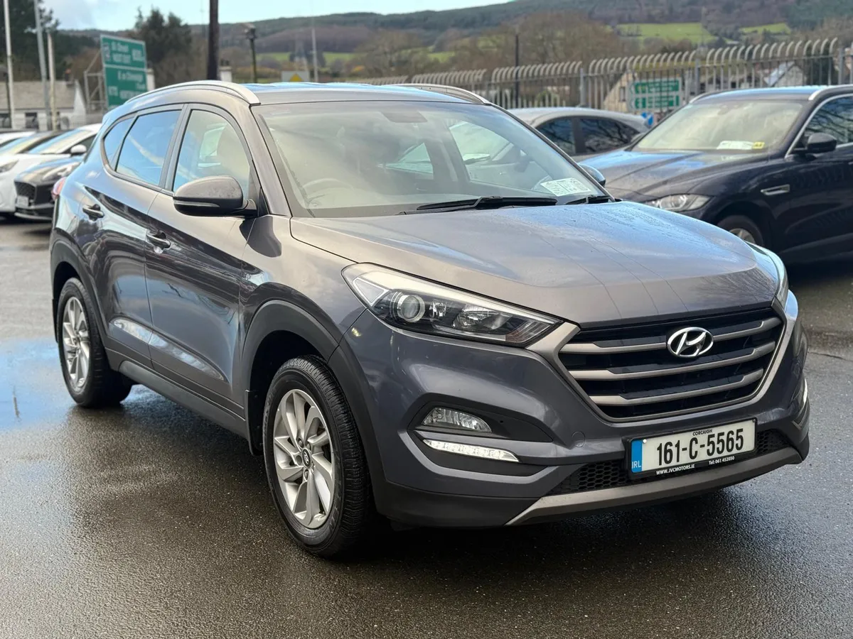 Hyundai Tuscon 1.7 Comfort 2016 - Image 1
