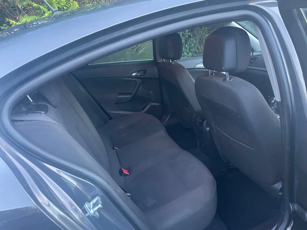 Vauxhall Insignia  2.0 dci 2013  (132) - Image 4