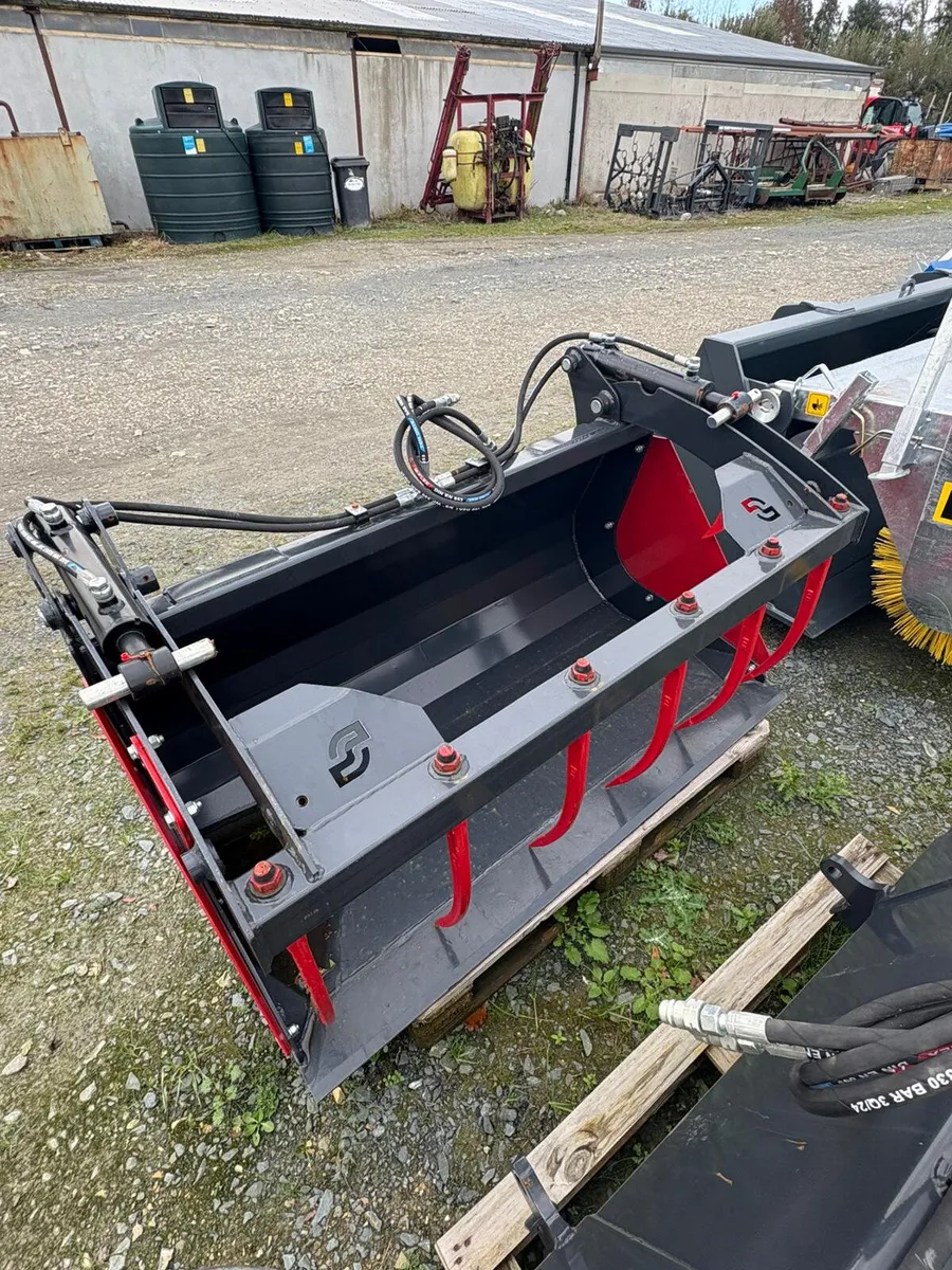 New Intertech Tine Grabs & Buckets - Image 4