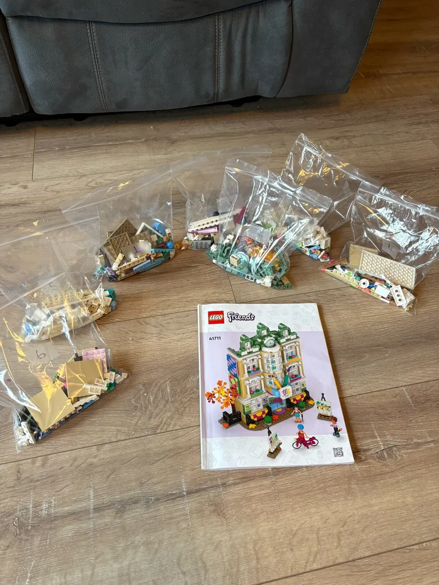 Lego friends for sale - Image 3