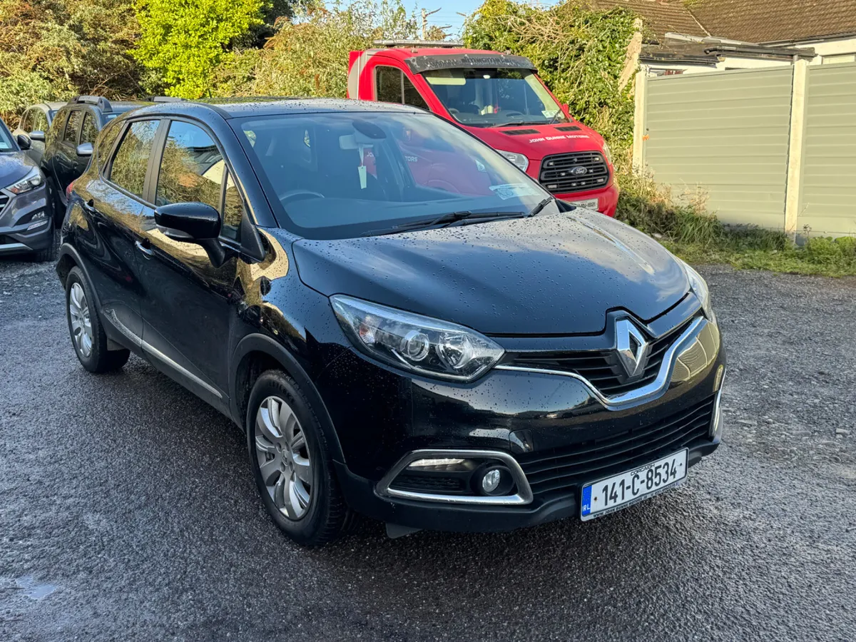 Renault Captur High driving position - Image 3
