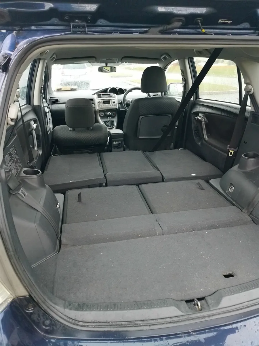 Toyota Verso 2009 - Image 1