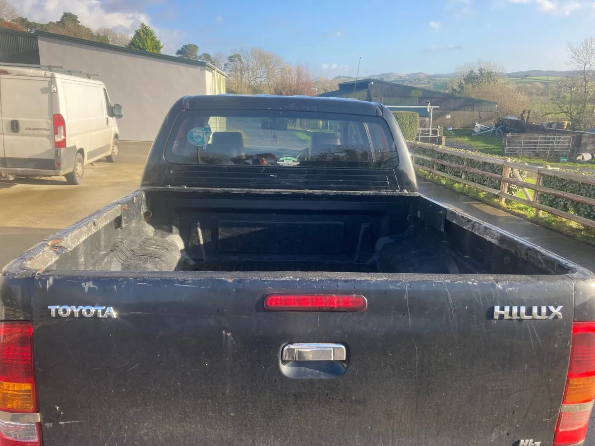 Toyota hilux - Image 1