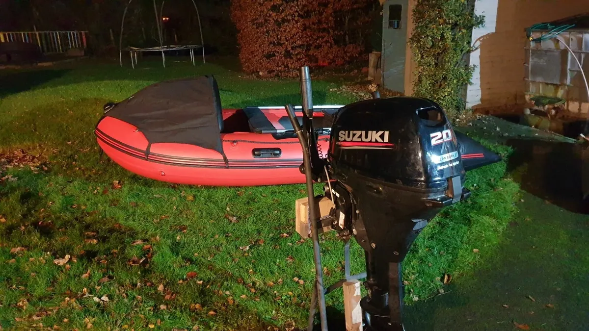 Gladiator Boat C370AL Suzuki Outboard 20HP - Image 3