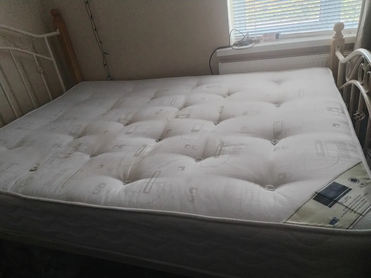Double bed mattress - Image 2