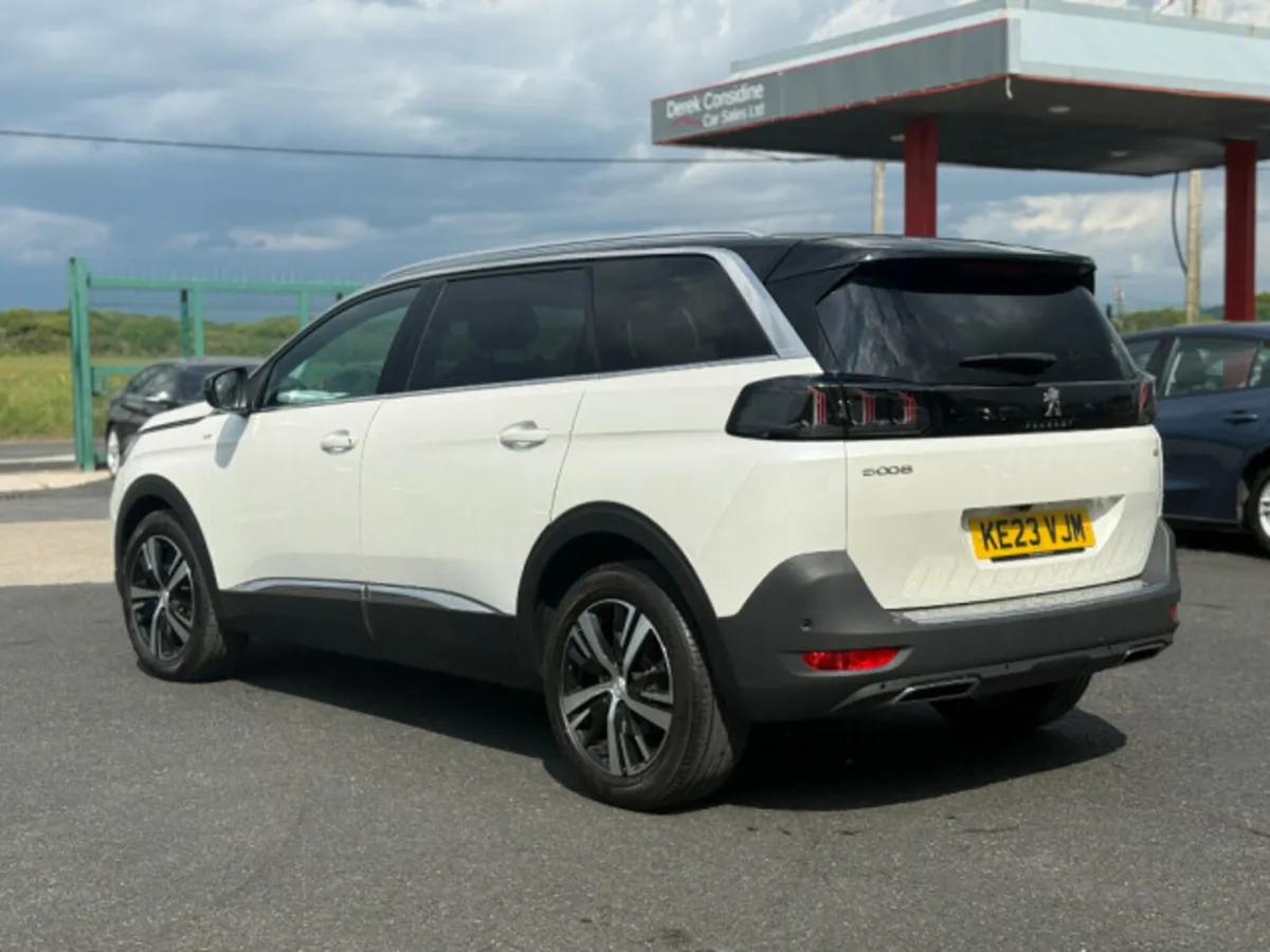 Peugeot 5008 BLUEHDI S/S GT - Image 4