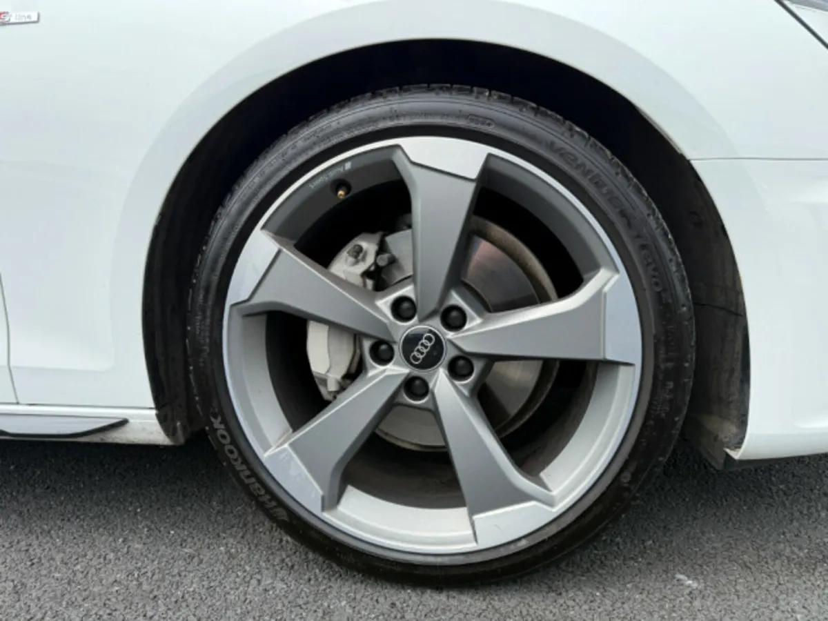 Audi A4 TDI QUATTRO S LINE BLACK EDITION - Image 4