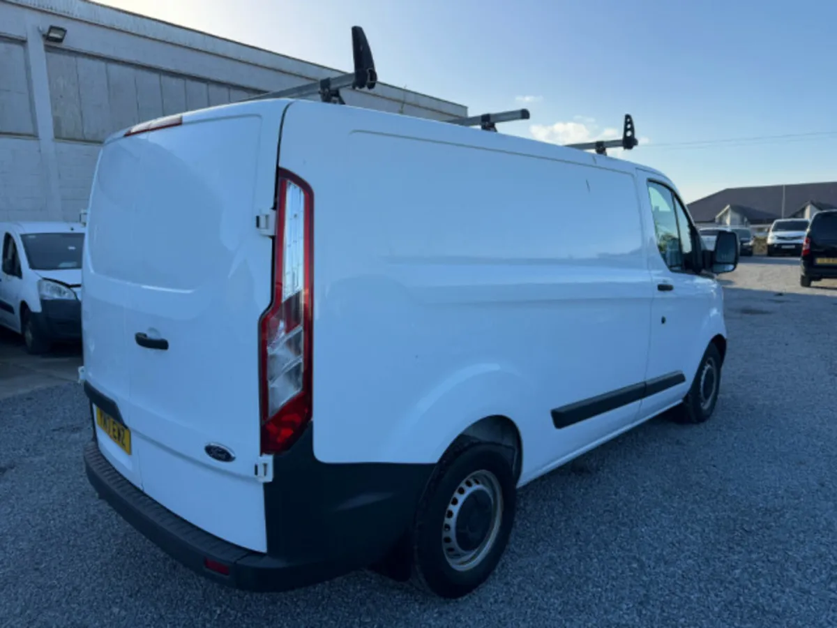 Ford Transit Custom 270 LR P/V - Image 4
