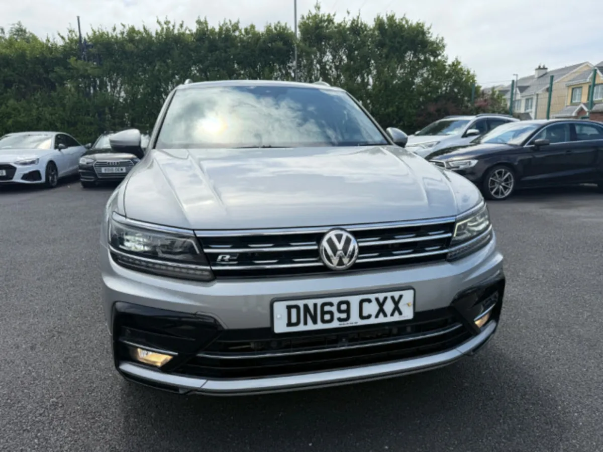 Volkswagen Tiguan TDI R-LINE - Image 2