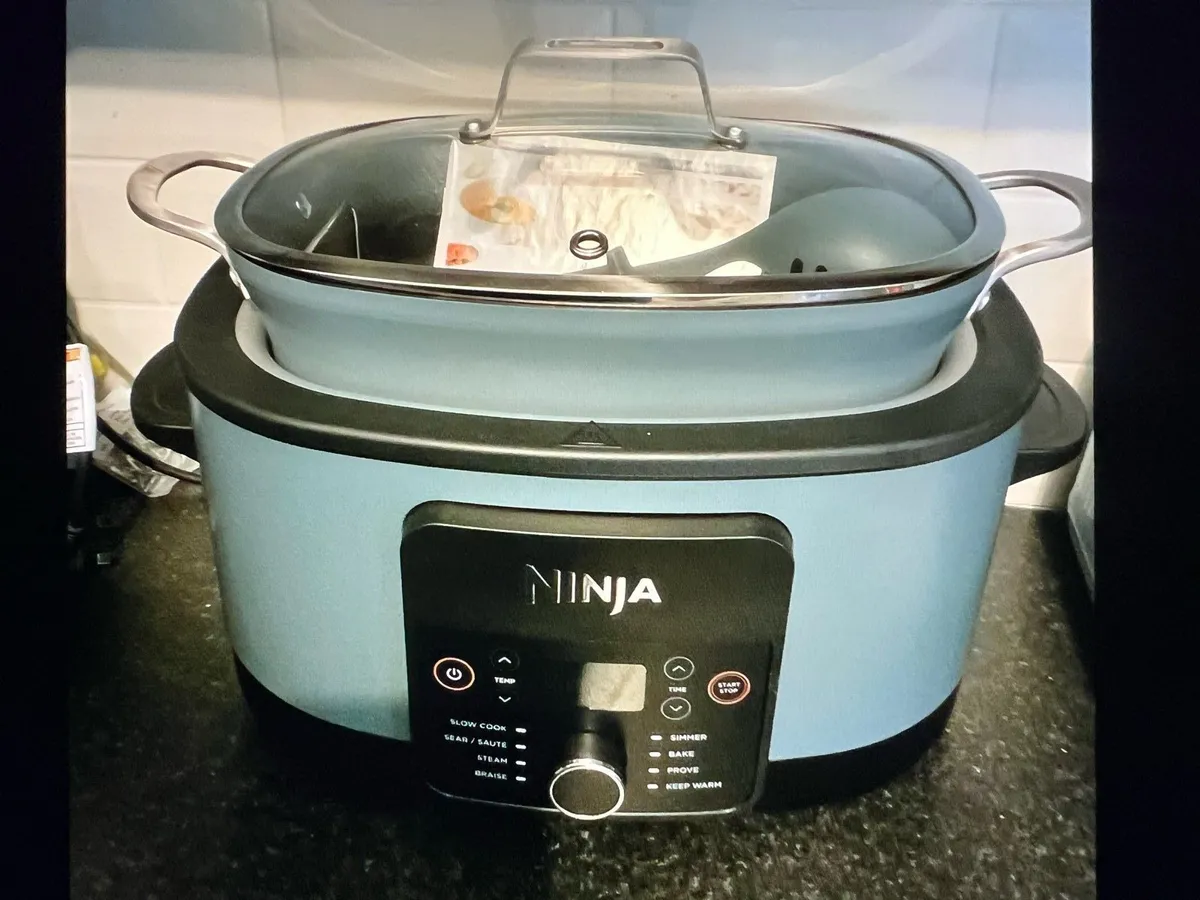 BRAND NEW NINJA 8-IN -1 SLOW COOKER - Image 2