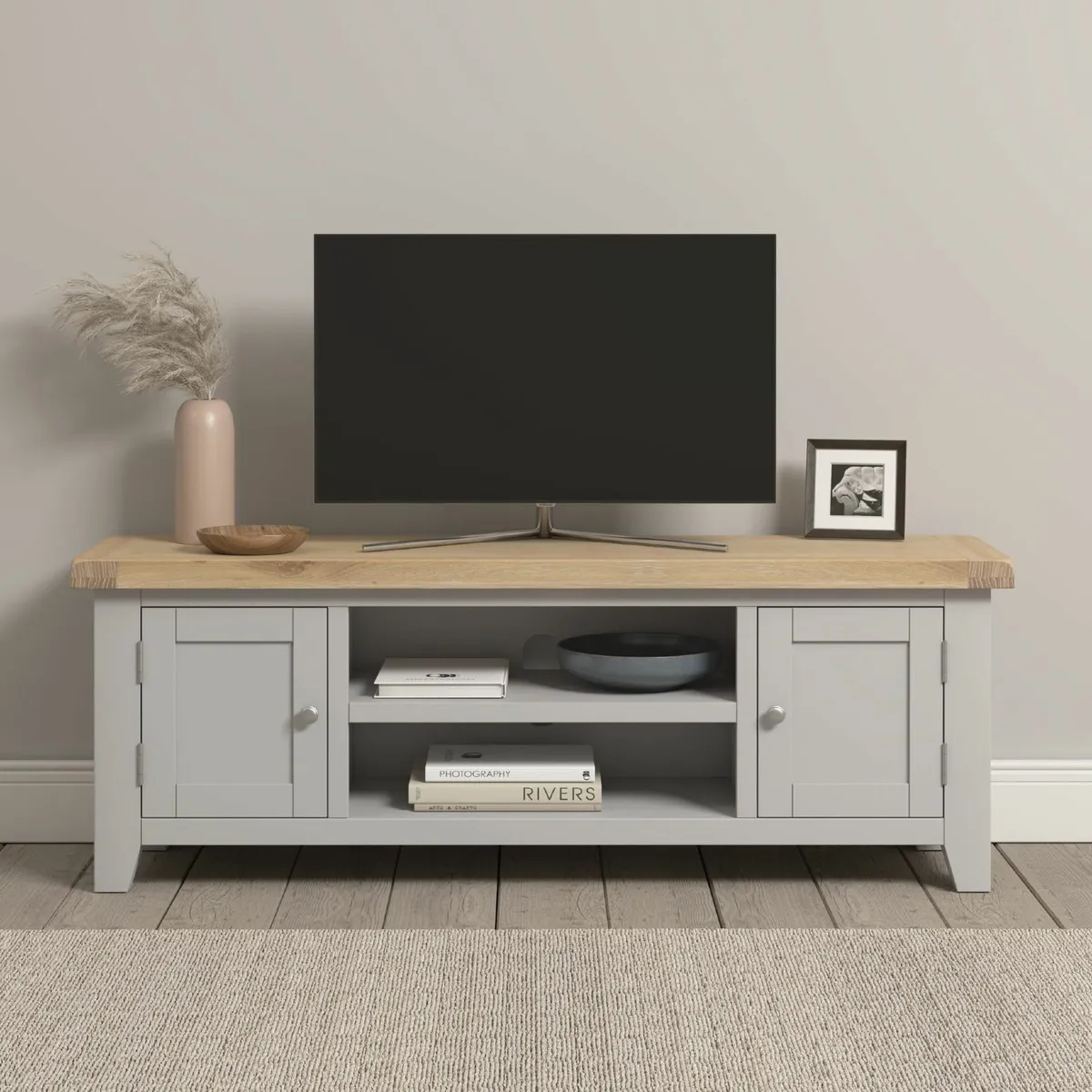 TV UNITS - Image 1