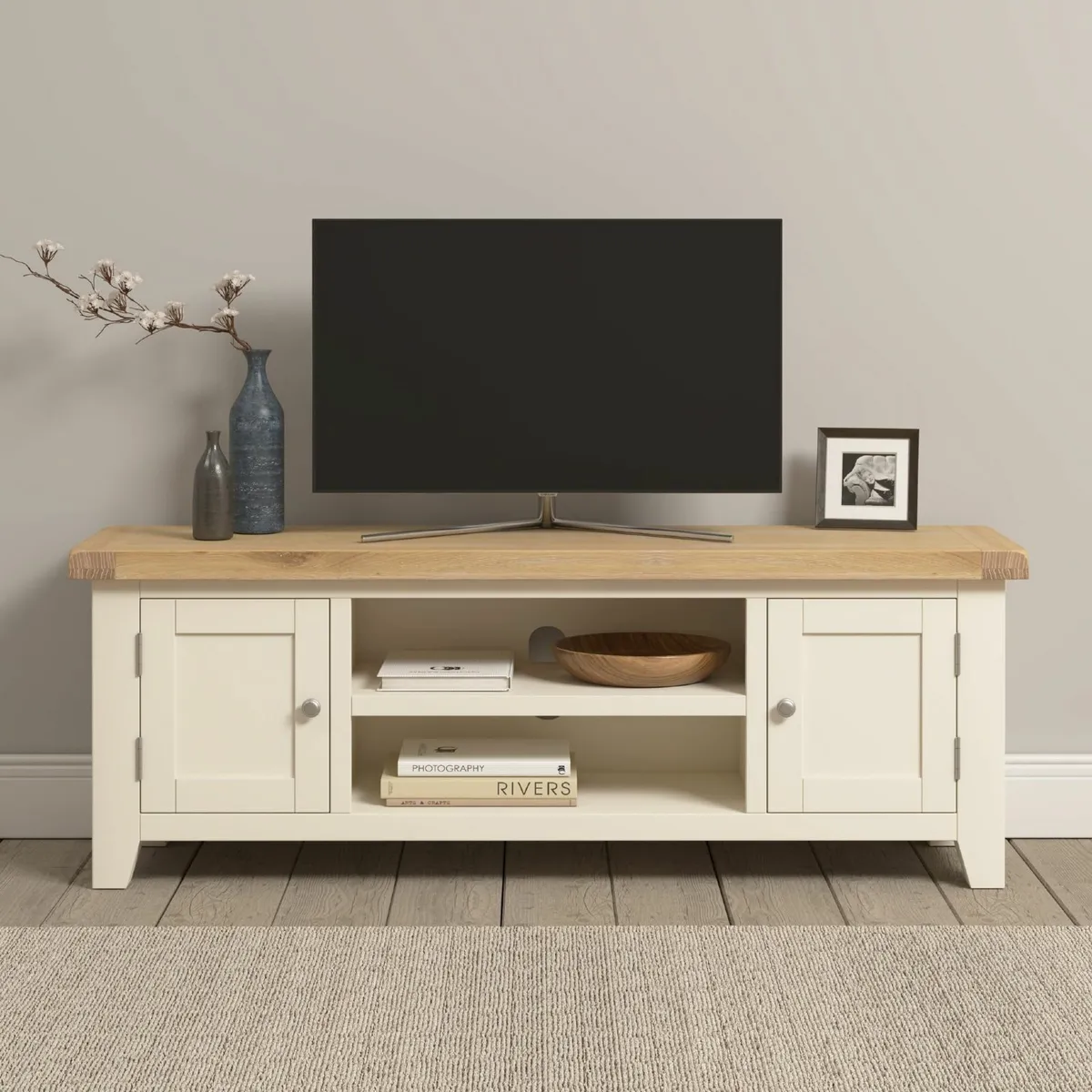 TV UNITS - Image 2