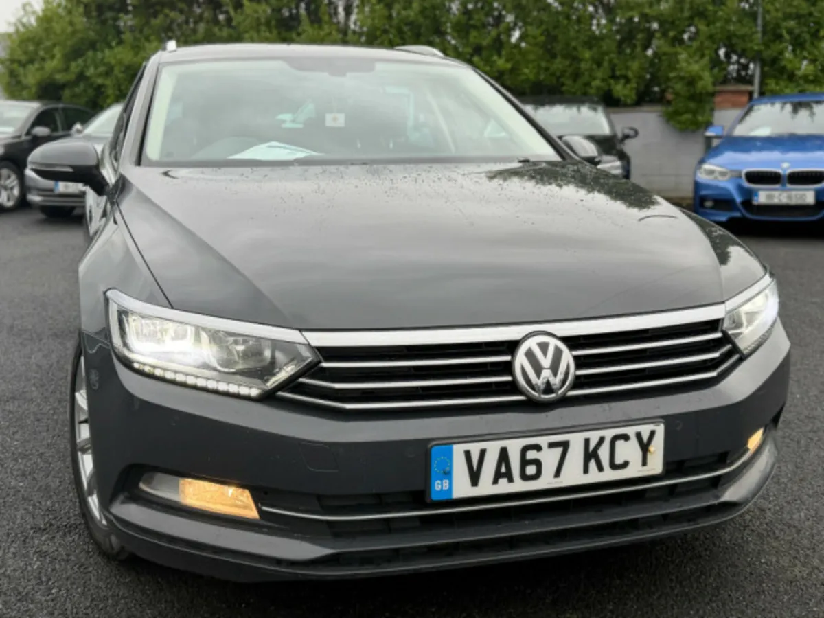 Volkswagen Passat SE BUSINESS TDI BLUEMOTION TECHN - Image 2
