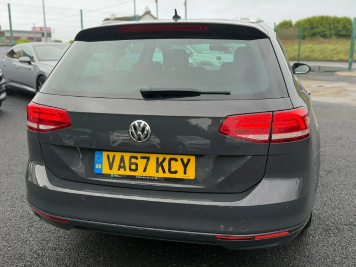 Volkswagen Passat SE BUSINESS TDI BLUEMOTION TECHN - Image 4