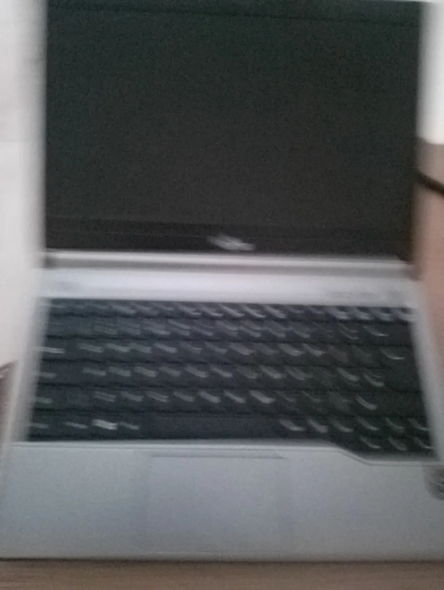 Laptop for sale LIFEBOOK E734 notebook PC - Image 3