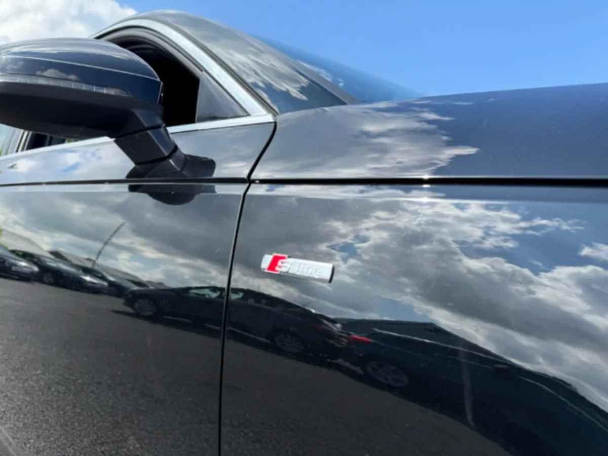 Audi A4 TDI S LINE - Image 2