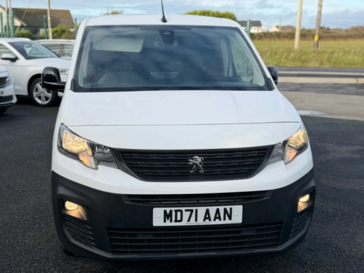 Peugeot Partner BLUEHDI PROFESSIONAL PREMIUM L1 - Image 2