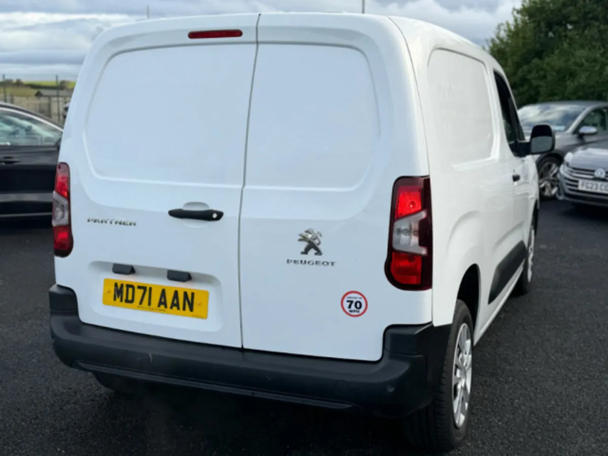 Peugeot Partner BLUEHDI PROFESSIONAL PREMIUM L1 - Image 4