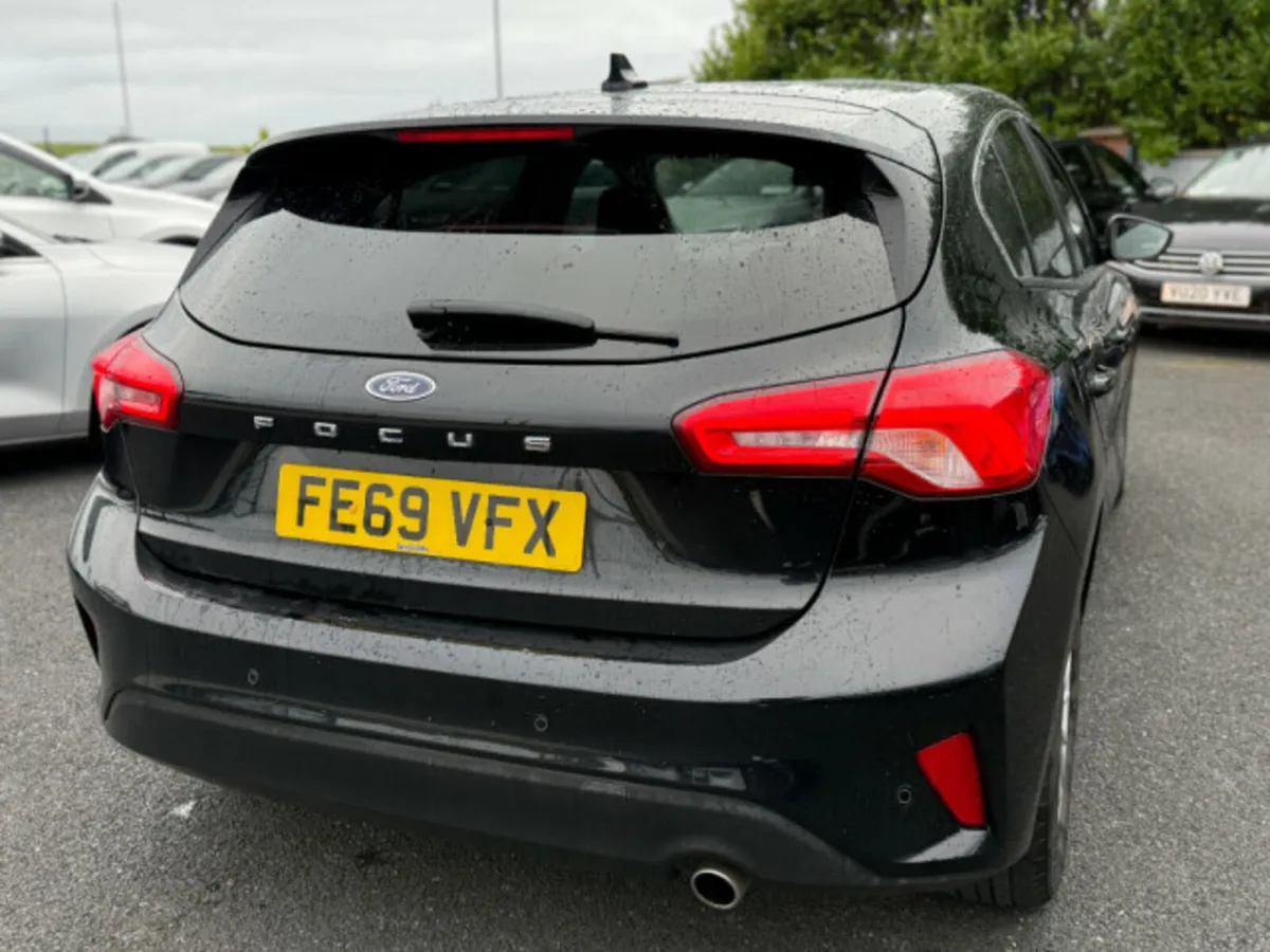 Ford Focus TITANIUM TDCI - Image 4