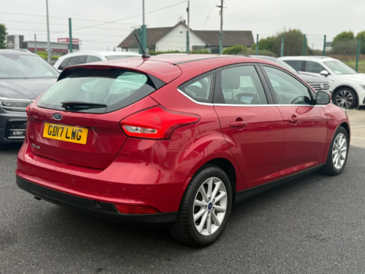 Ford Focus TITANIUM TDCI - Image 3