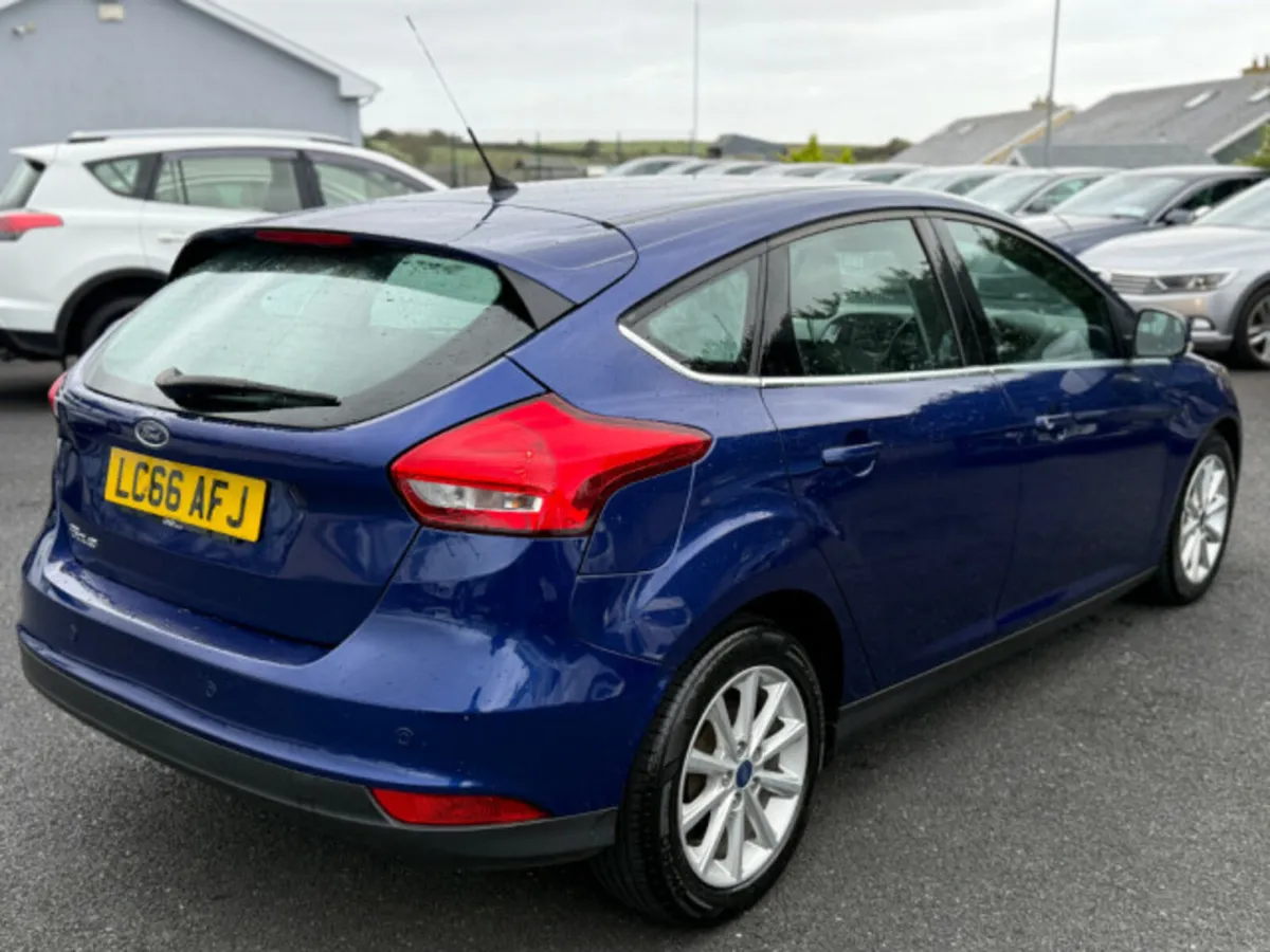 Ford Focus TITANIUM TDCI - Image 3