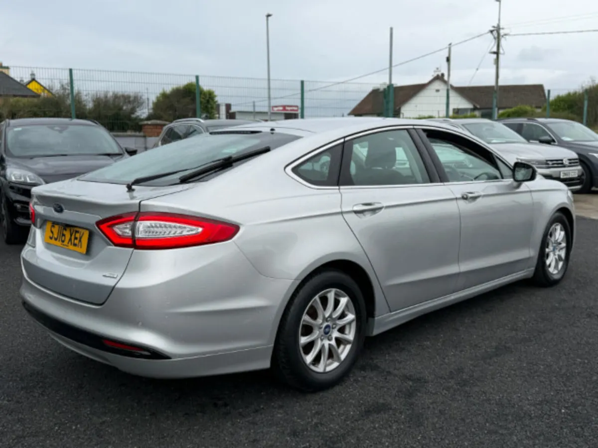 Ford Mondeo TITANIUM ECONETIC TDCI - Image 3