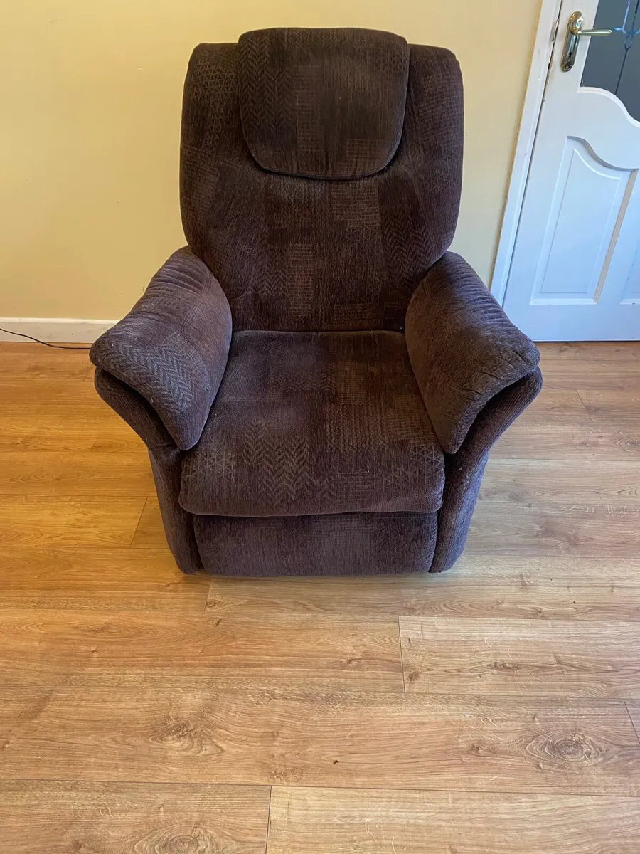 Recliner chair - Image 3