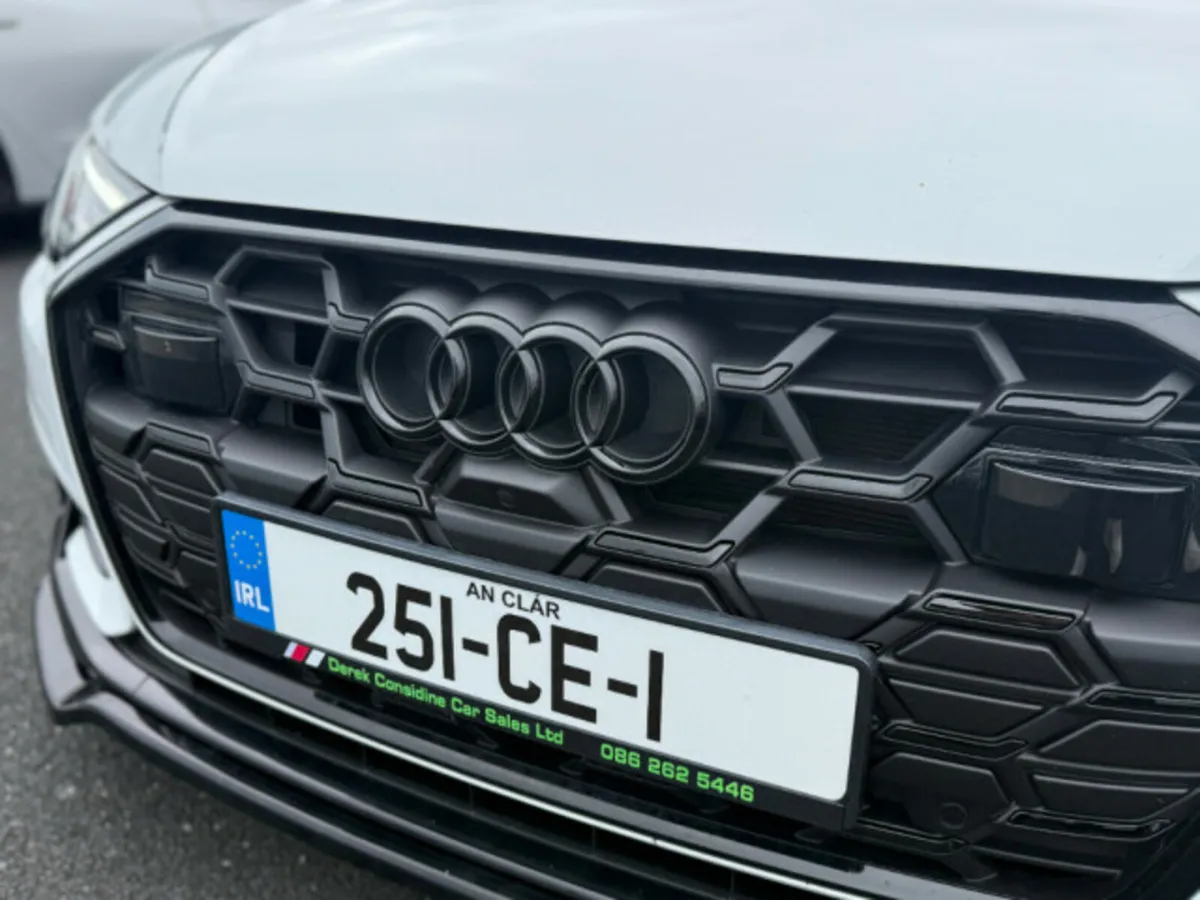 Audi A6 40 TDI S LINE BLACK EDITION - Image 3