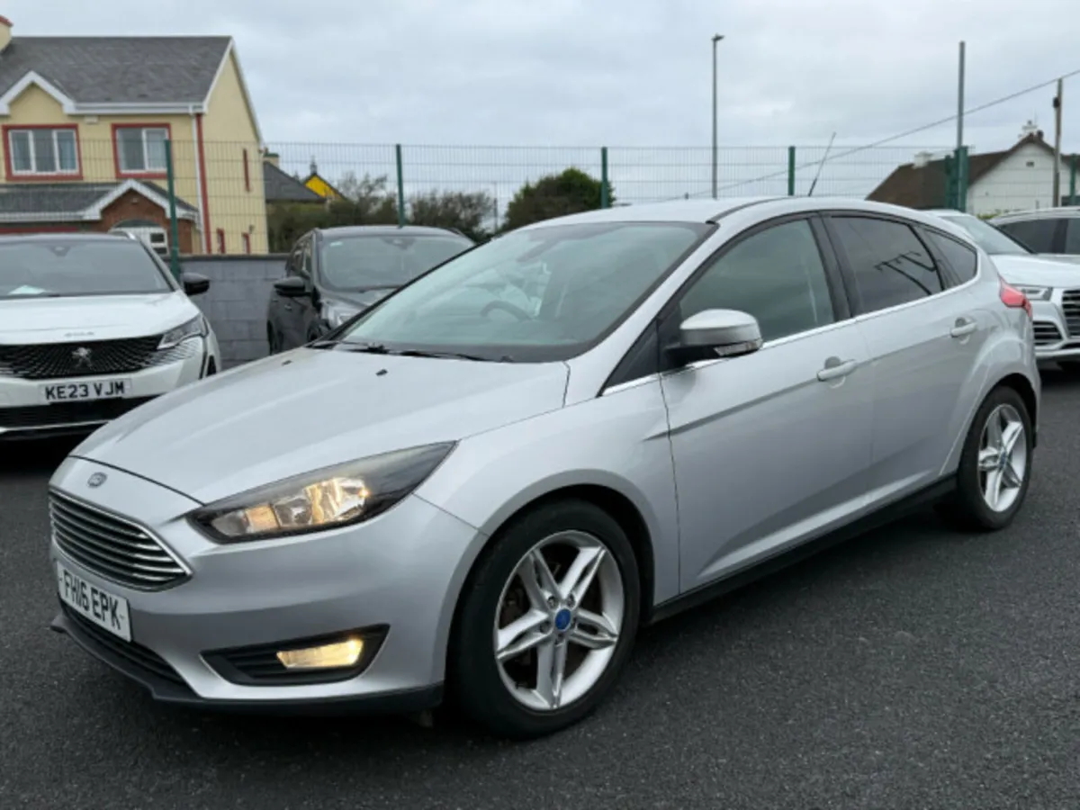 Ford Focus ZETEC TDCI - Image 2