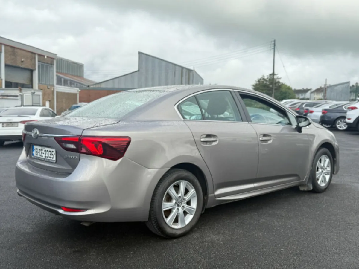 Toyota Avensis 1.6D Aura 4DR - Image 4