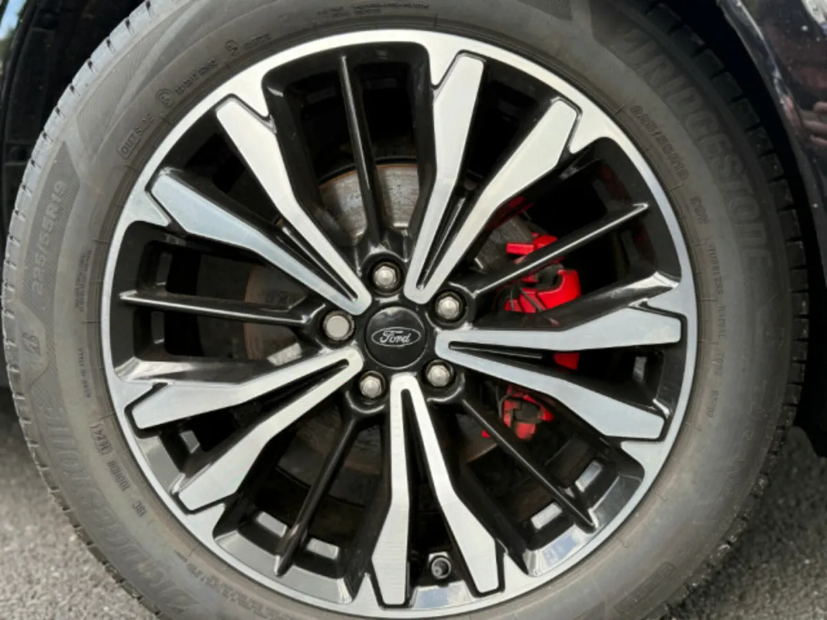 Ford Kuga ST-LINE X EDITION ECOBLUE - Image 3