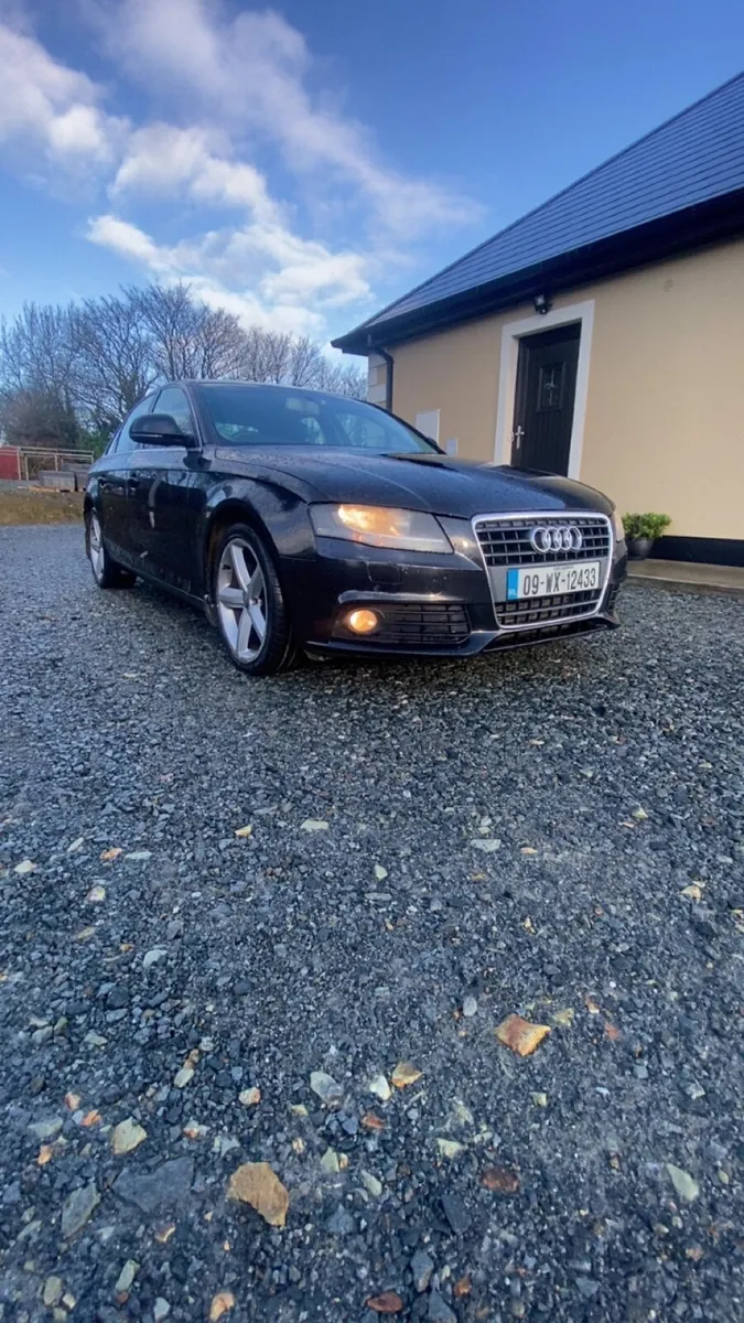 Audi A4 2009 - Image 2