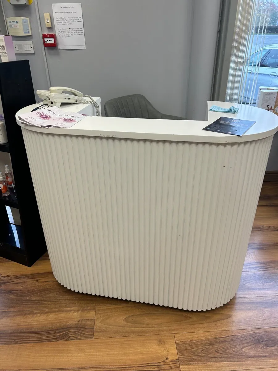 Hair/beauty salon furniture - Image 3