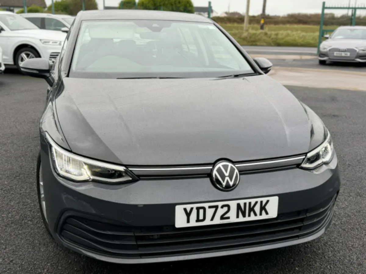 Volkswagen Golf LIFE TDI - Image 2
