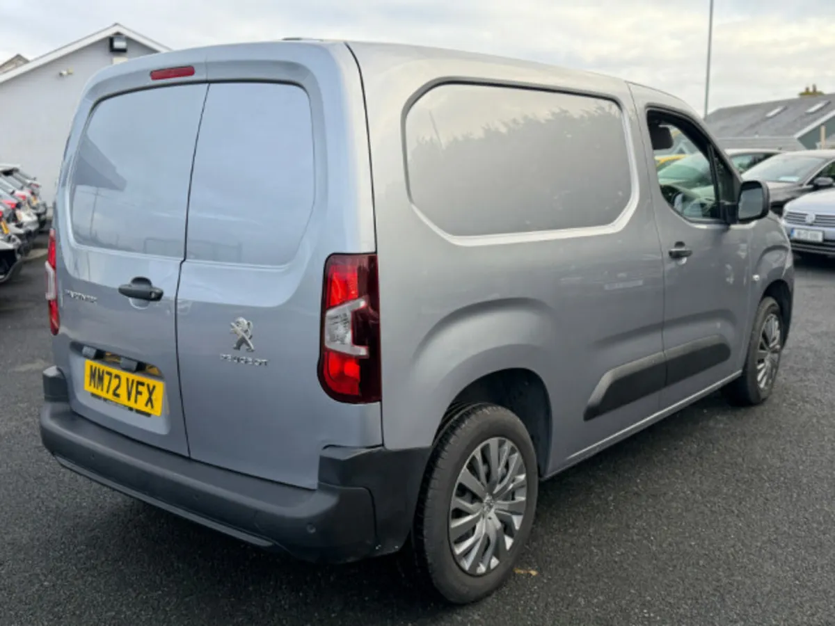 Peugeot Partner BLUEHDI PROFESSIONAL PREMIUM L1 - Image 4