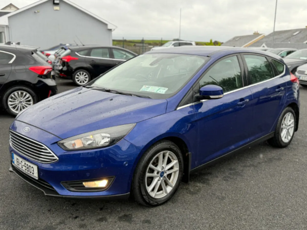 Ford Focus 1.5 TDCI Zetec 120PS 5DR - Image 3