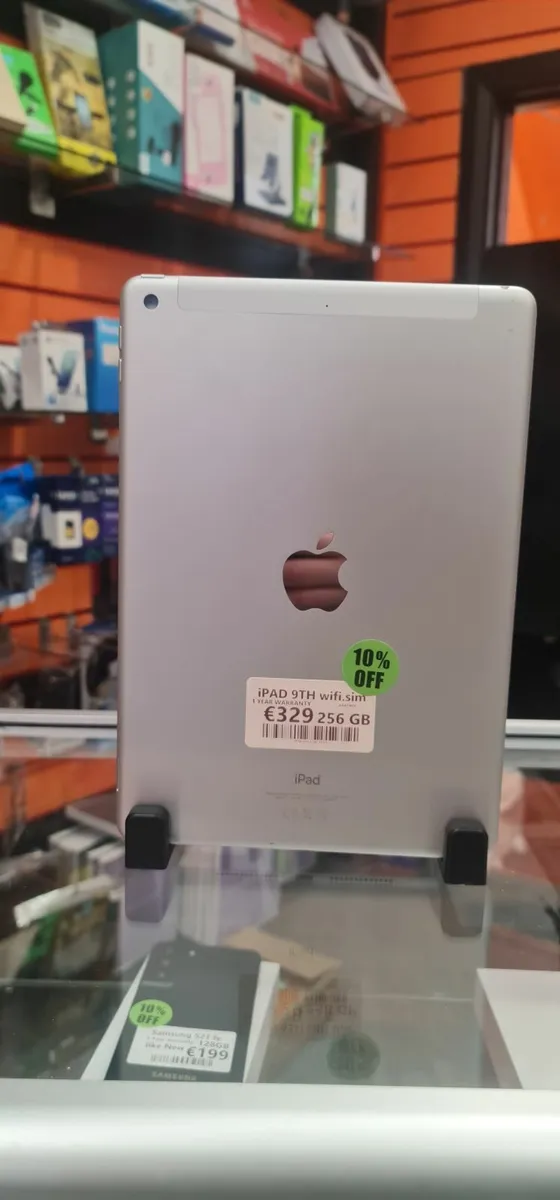 iPad 10.2" 9th Generation 256GB WIFI + CELLULAR - Image 2