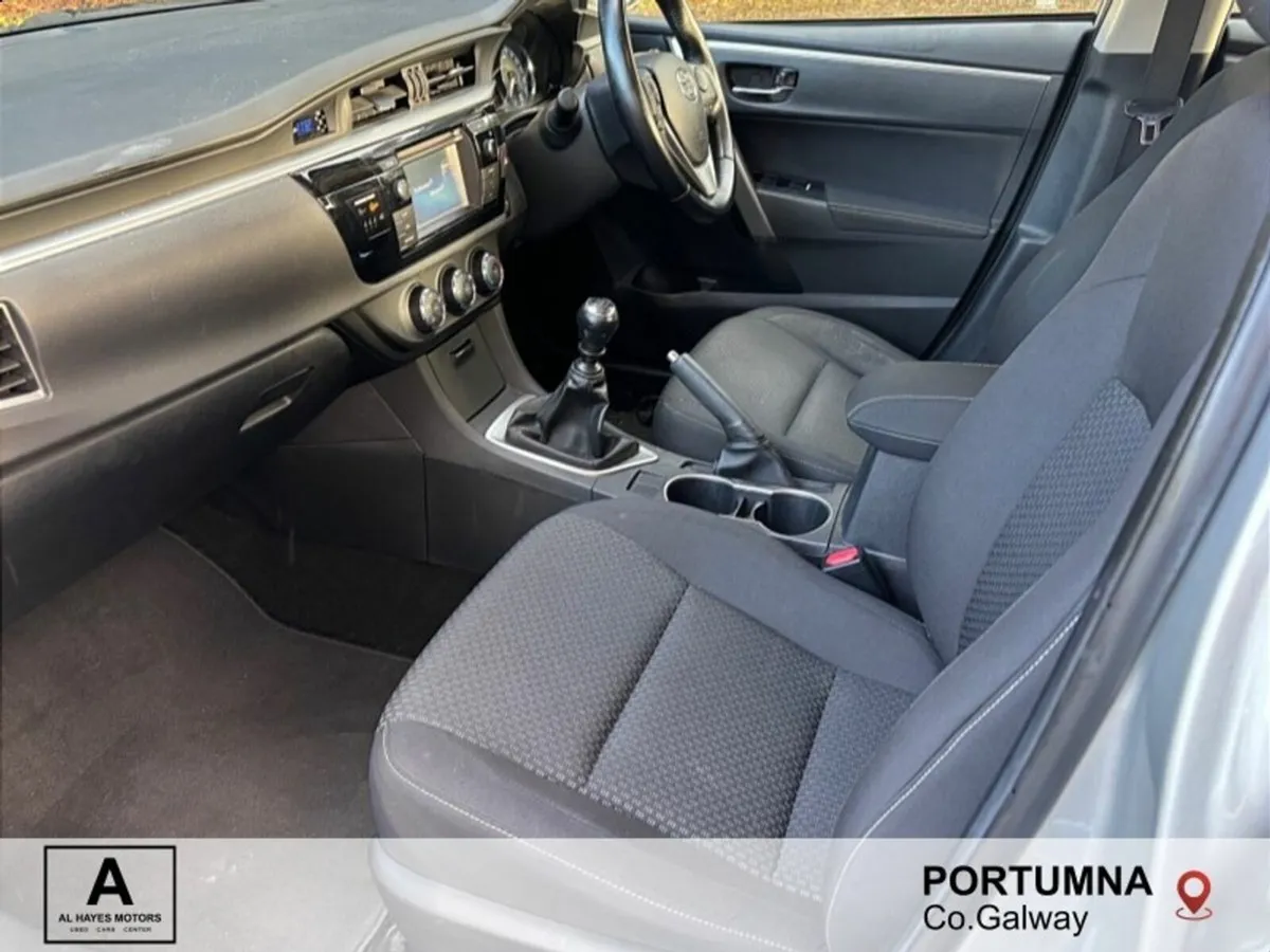 Toyota Corolla 1.4 D-4D LUNA *ONLY 77K KM!!* - Image 2