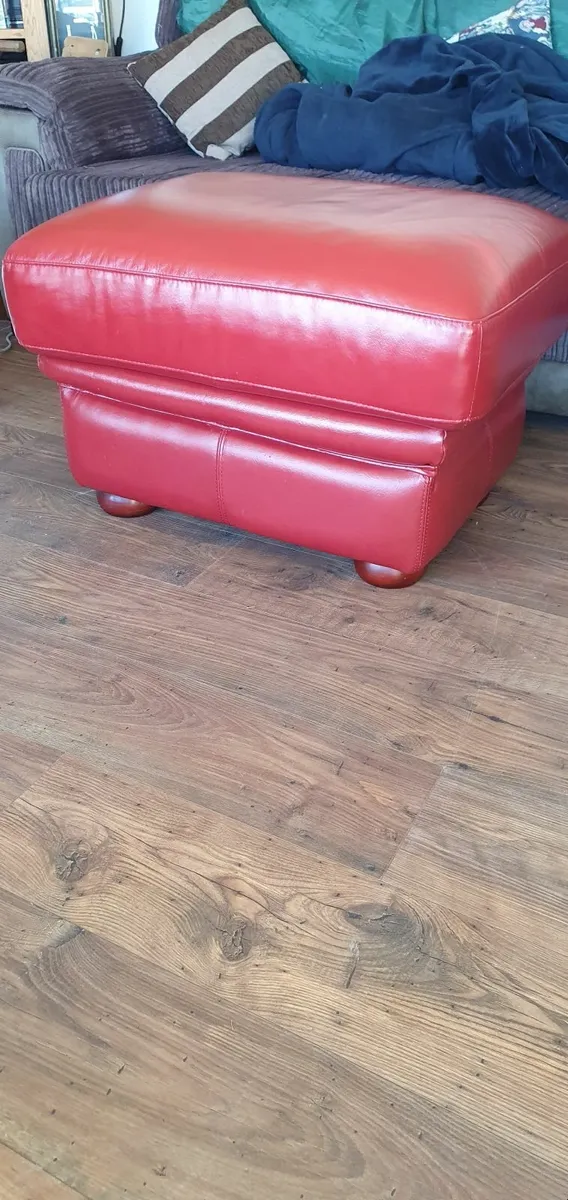 Ottomans (footstool) - Image 2