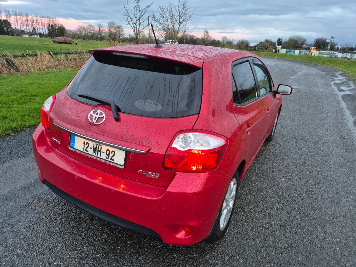 Toyota Auris 1.4 D-4D SPORT 5DR - Image 4