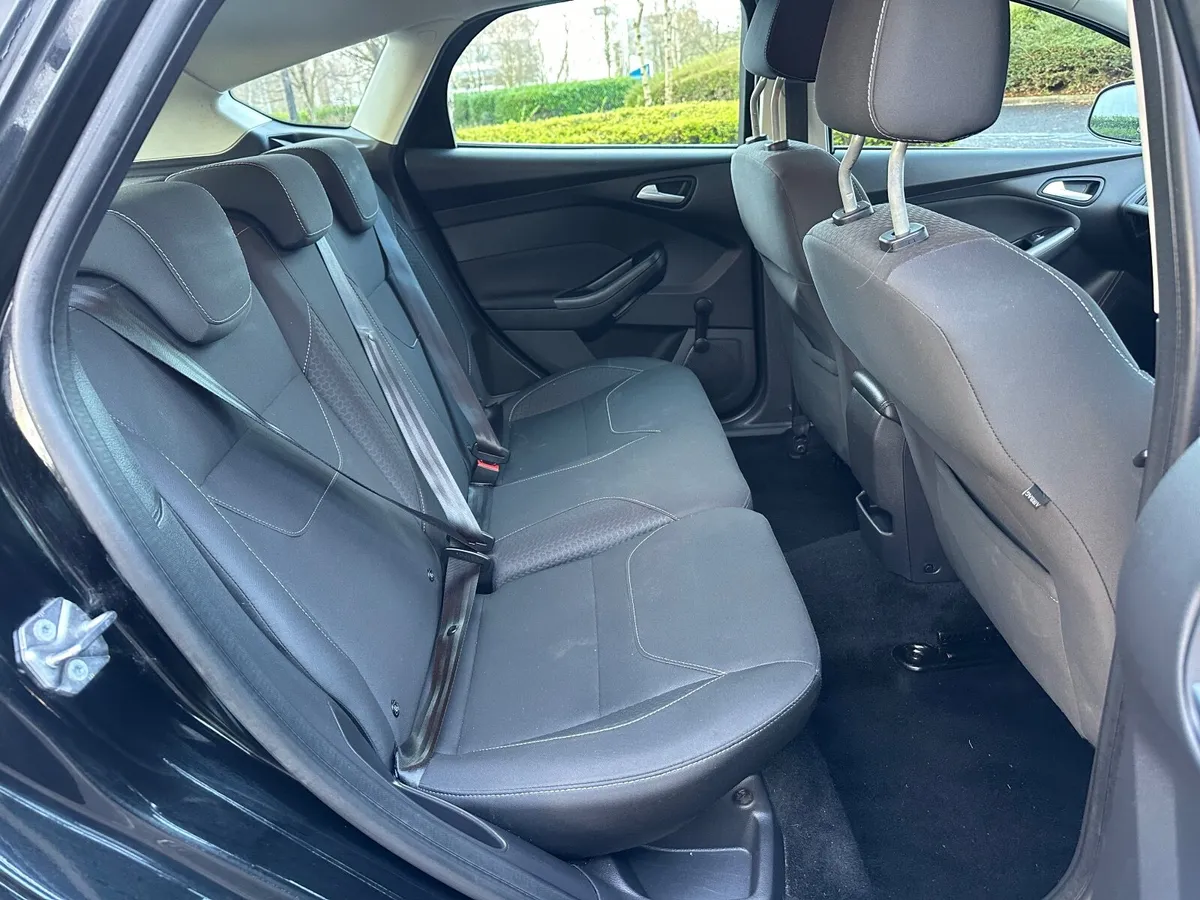 FORD FOCUS ZETEC 1.0L  2016 5 DR. NEW NCT & TAXED - Image 3