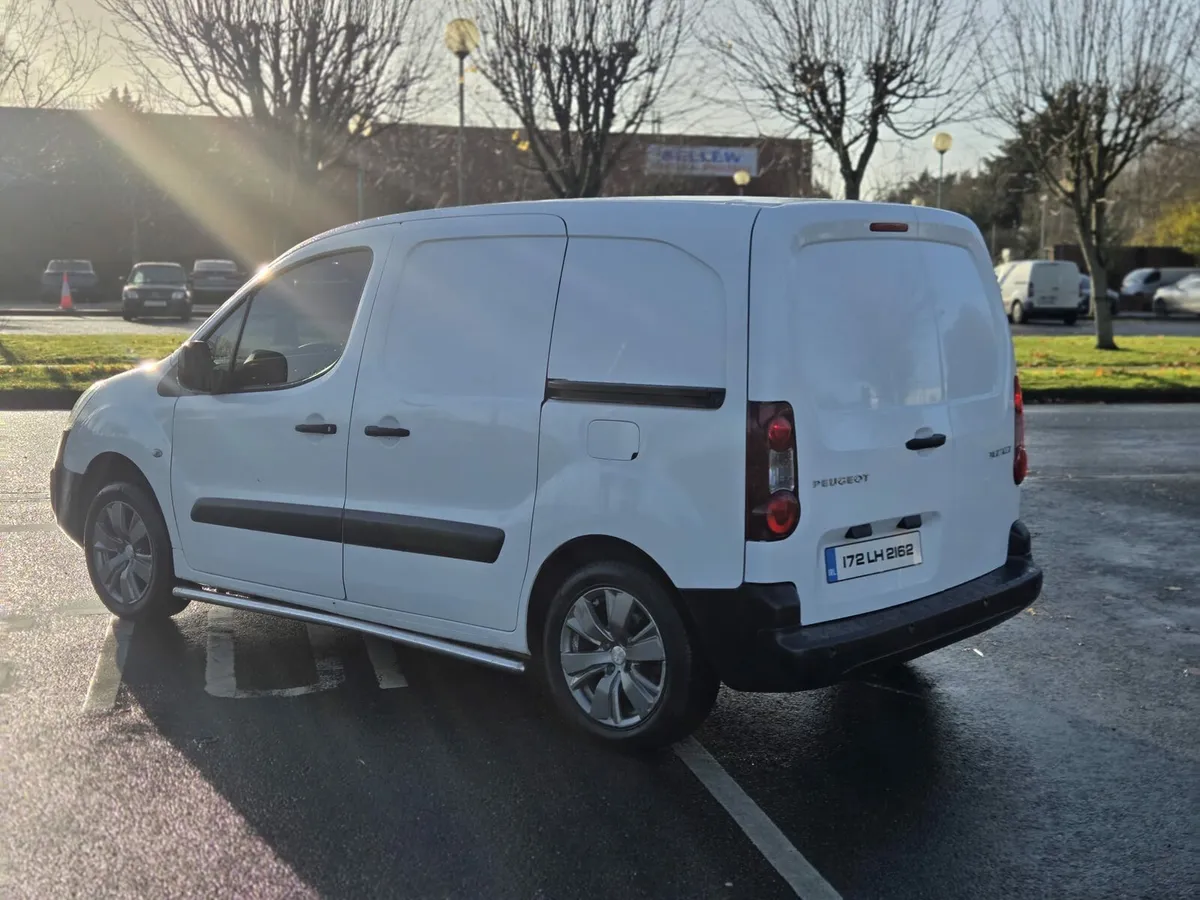 Peugeot Partner 3Seats Twin Sliding Doors - Image 3