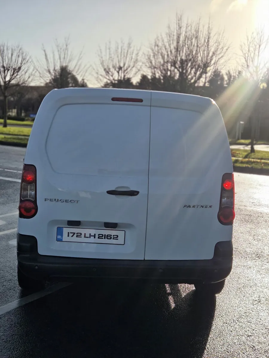 Peugeot Partner 3Seats Twin Sliding Doors - Image 4