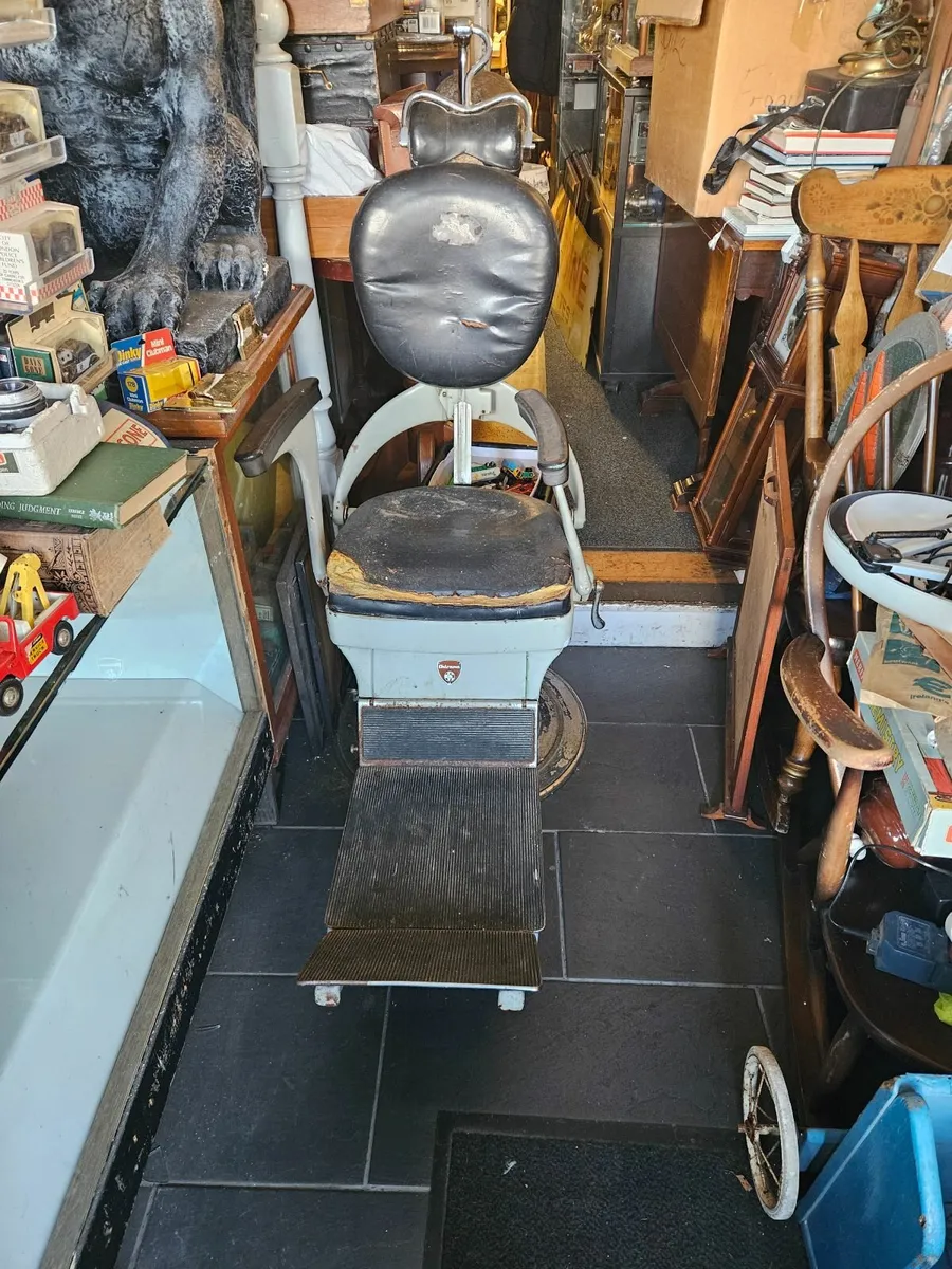 Vintage Barbers Dentists Chair - Image 2