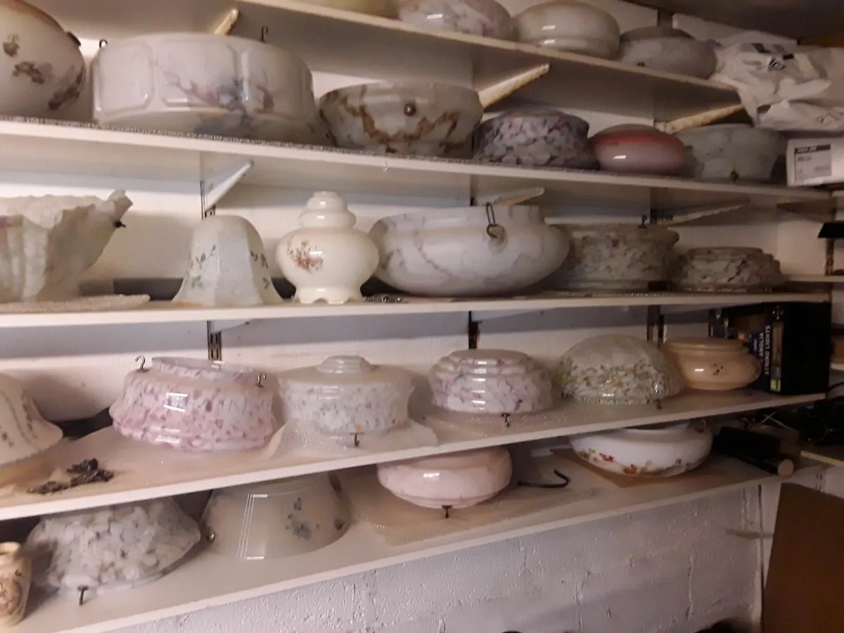 ANTIQUE  LIGHT  SHADES. - Image 2