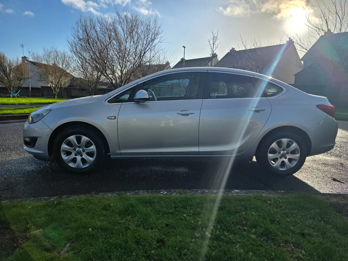 Opel Astra  ( NCT and TAX ) 3 month warrenty - Image 4