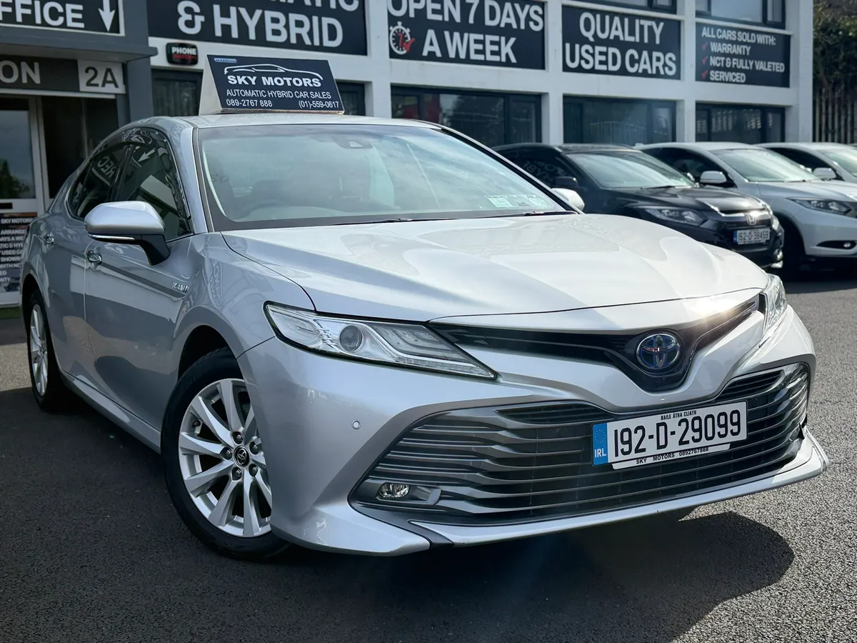 2019 Toyota CAMRY 2.5 Hybrid automatic - Image 1