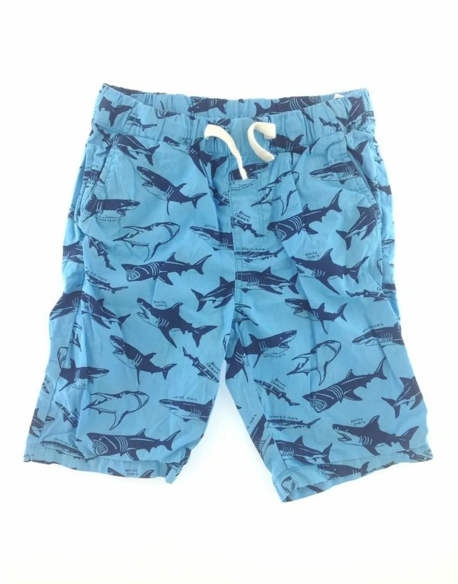 h&m shorts with sharks motif size 8-9 years old