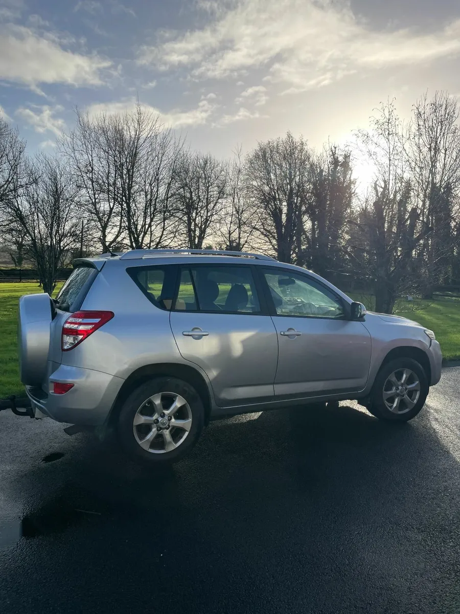 2010 Toyota RAV4 2.2 DIESEL For Sale - Image 4